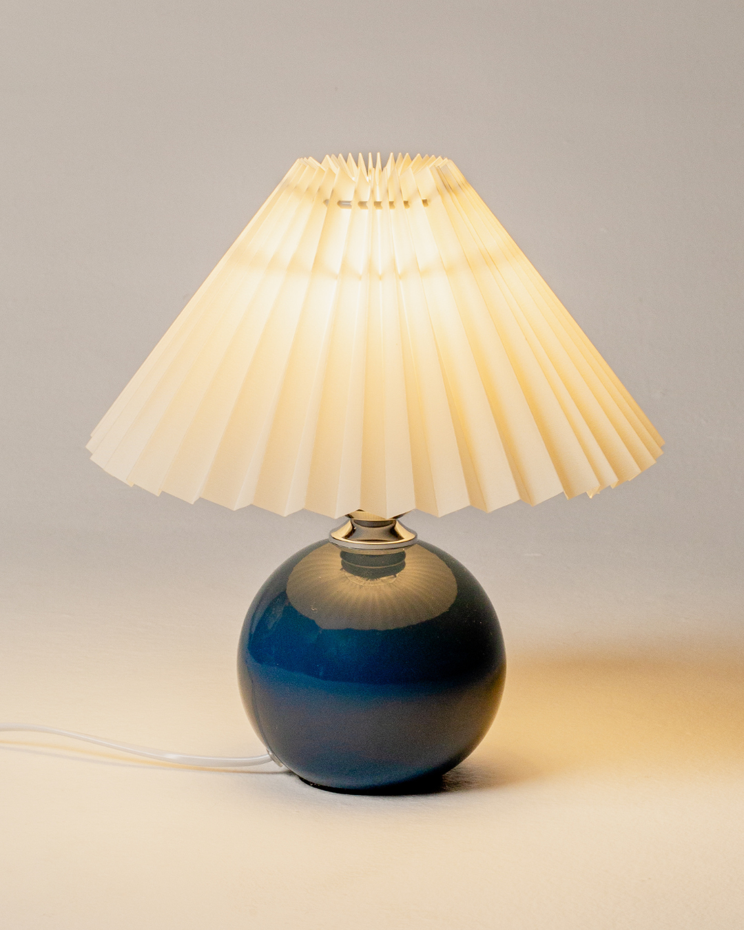 Retro Table Lamp