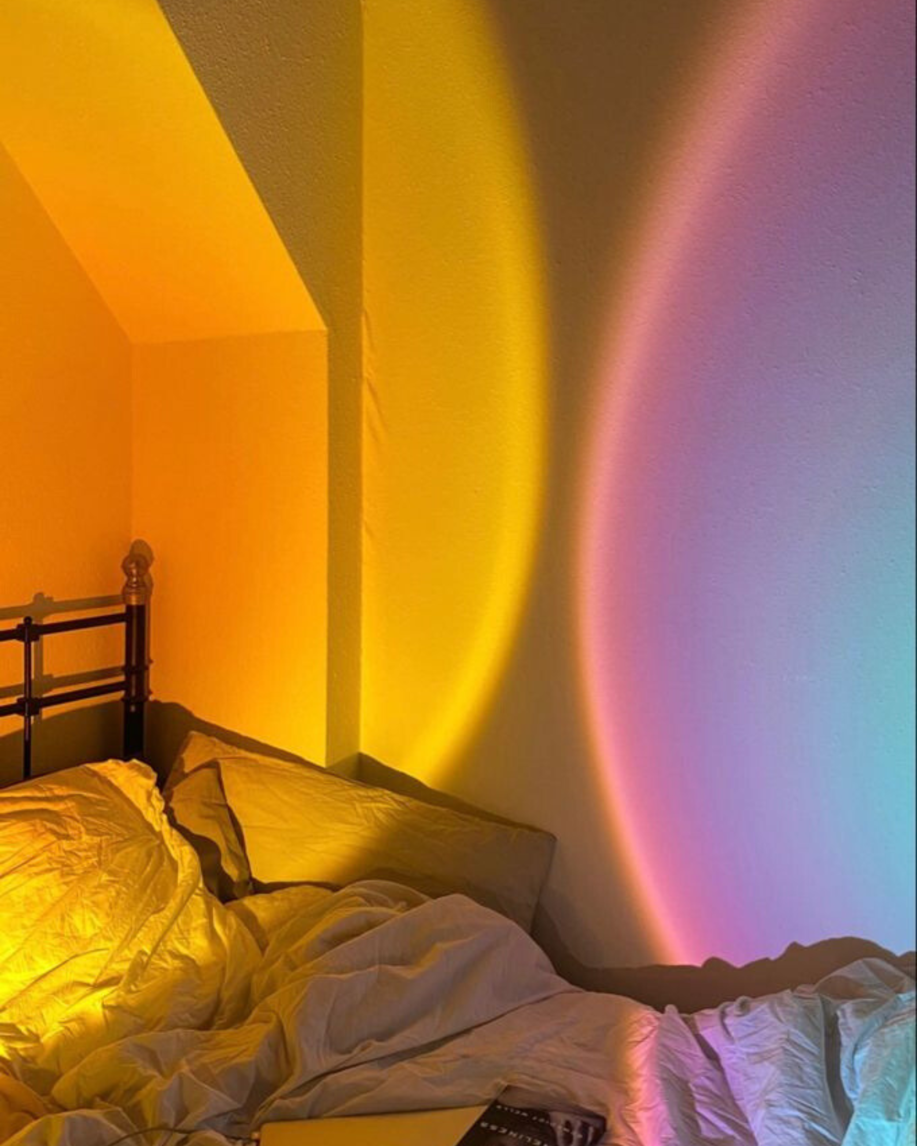 Smart Aura Projector