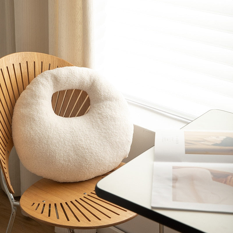 Circle Boucle Cushion