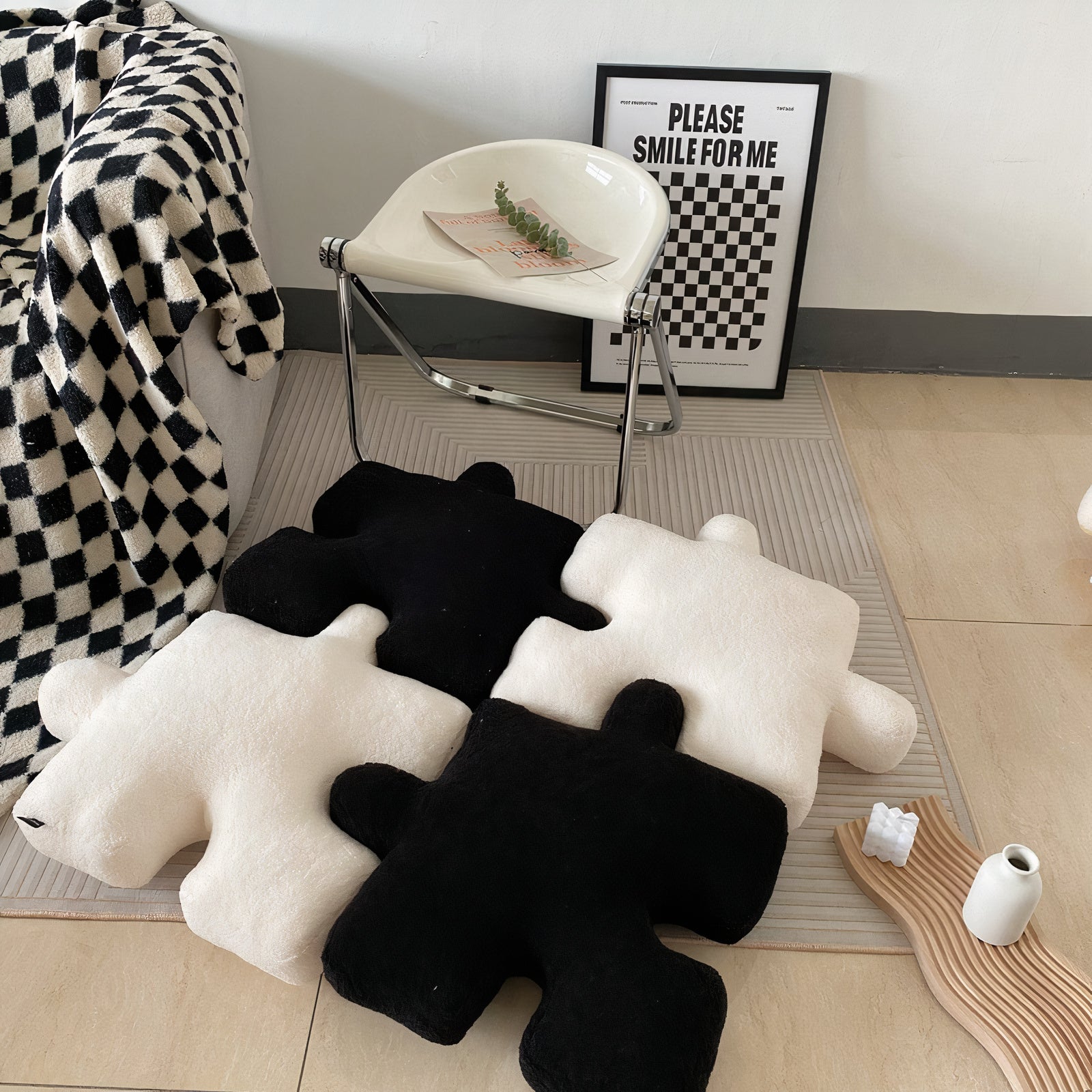 Puzzle Boucle Cushion