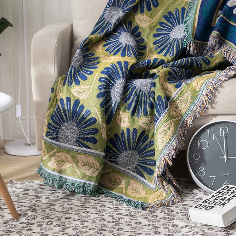 Daisy Throw Blanket