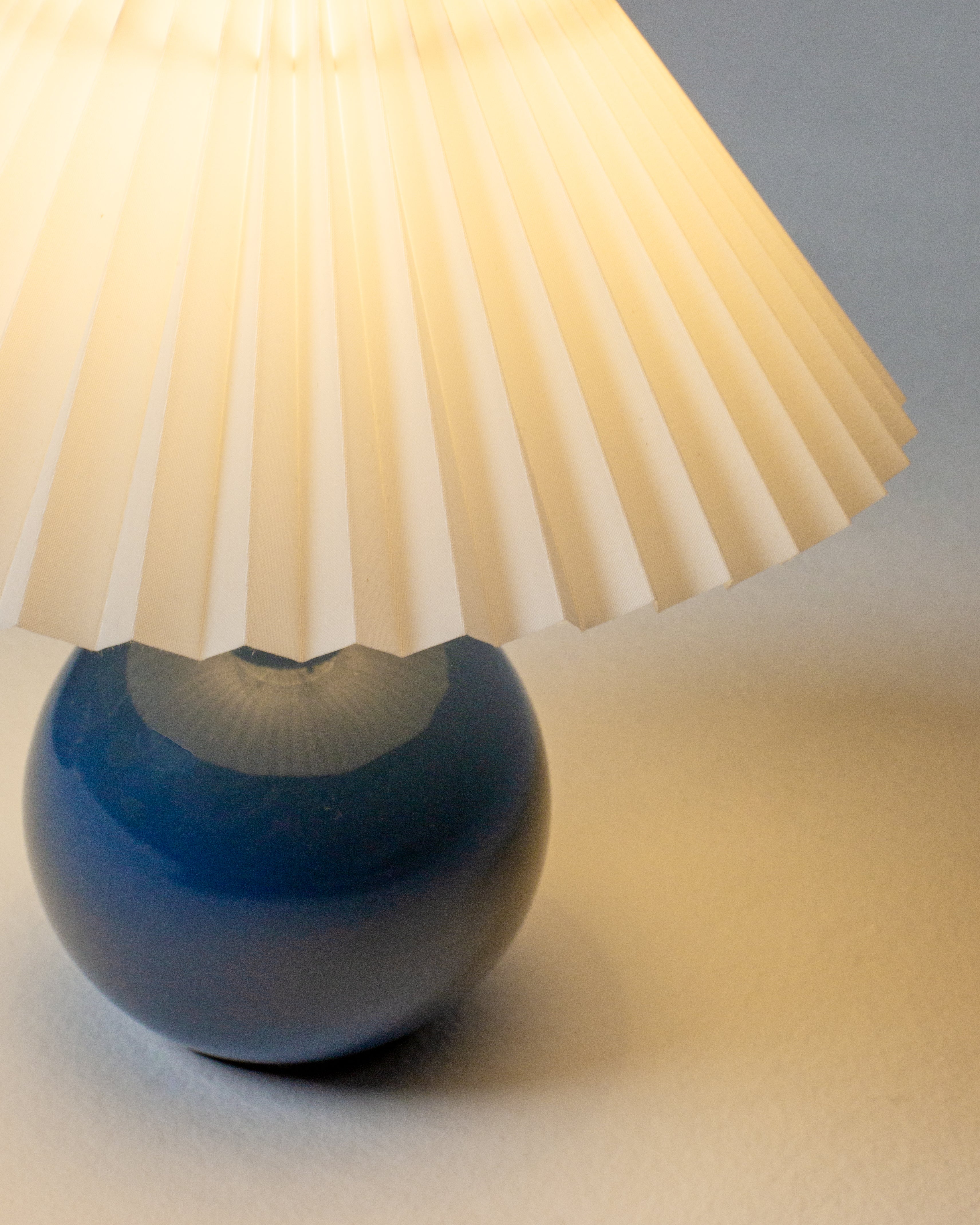 Retro Table Lamp